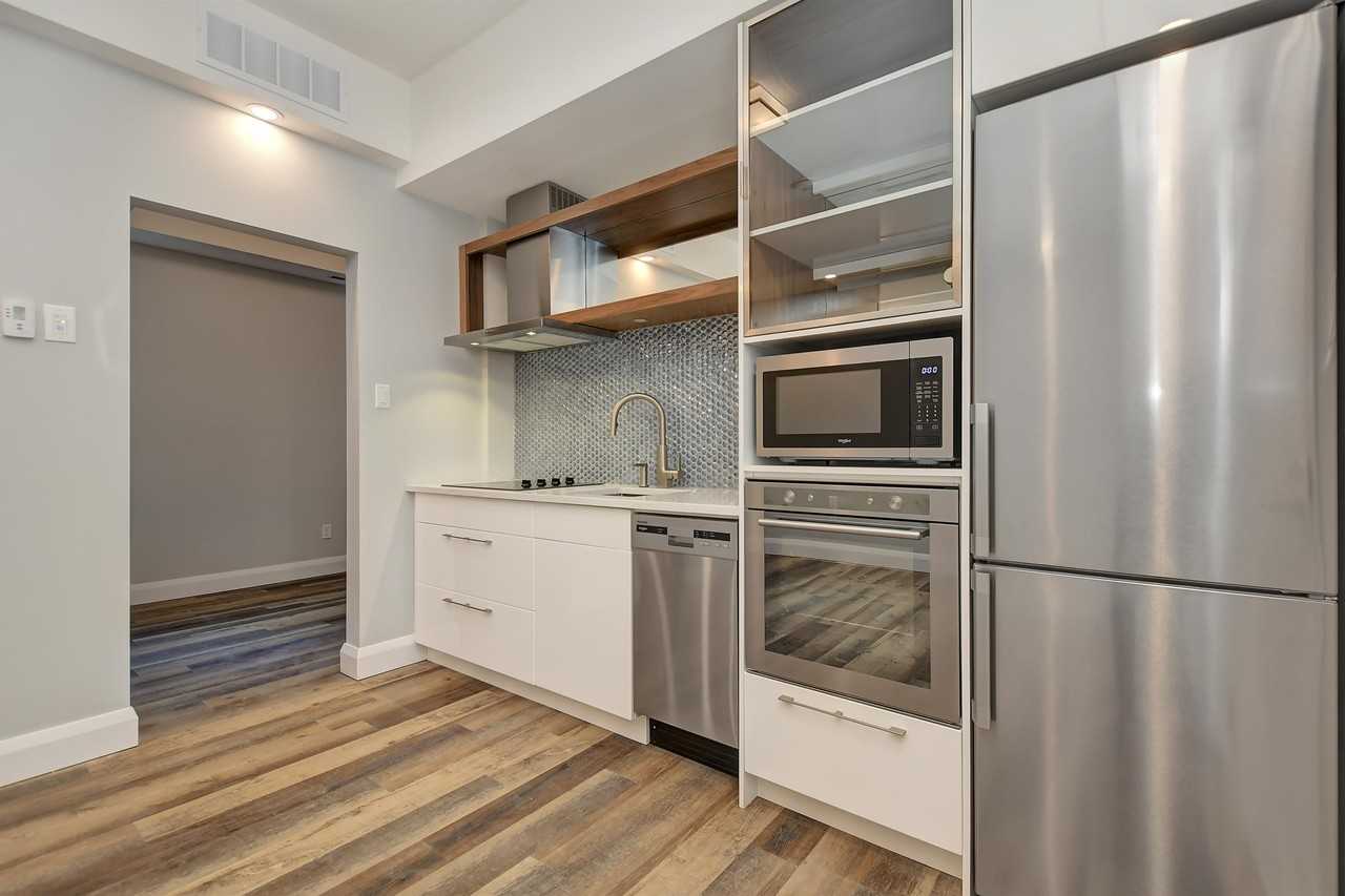 534 Lisgar Street - Photo 3 of 14