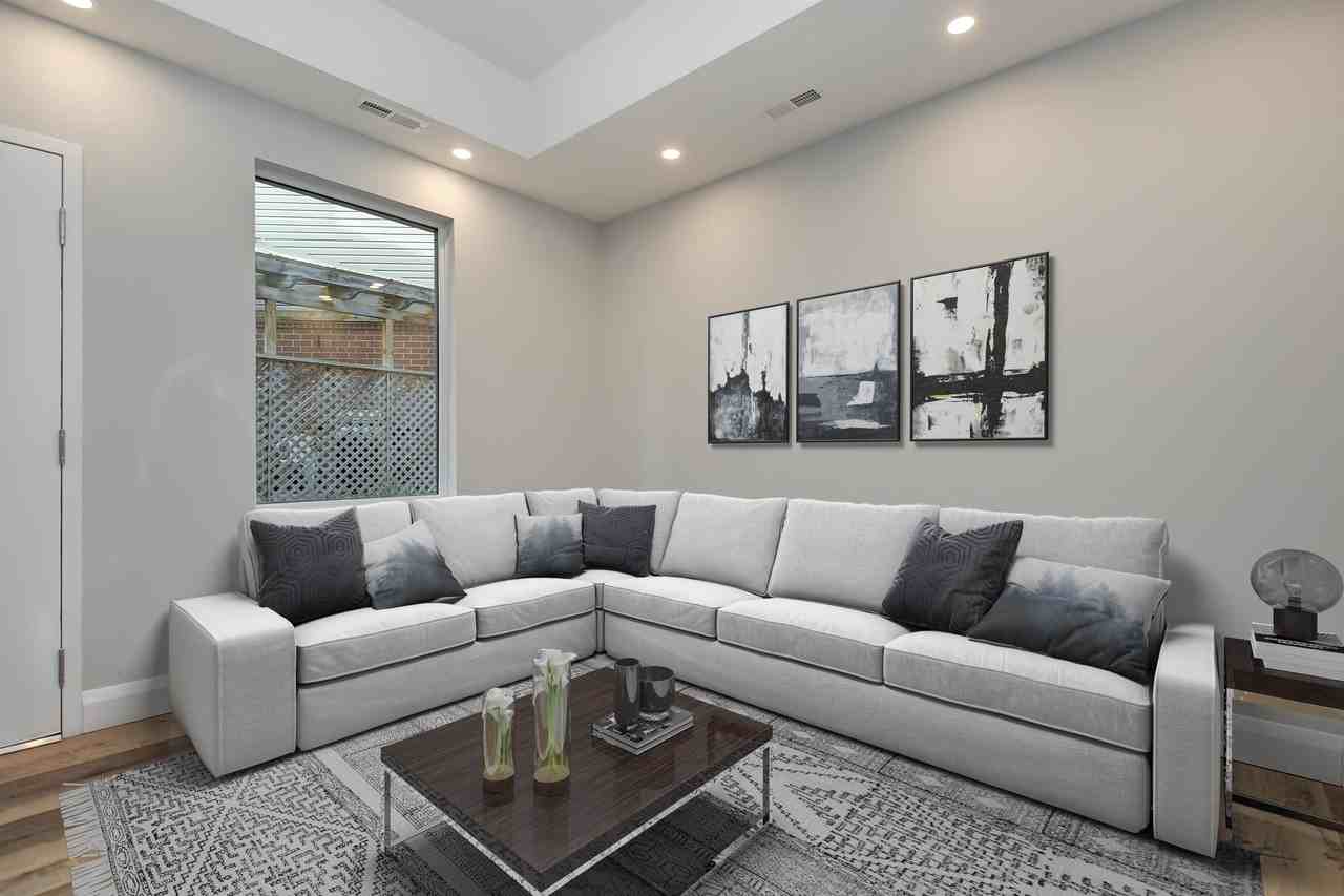 534 Lisgar Street - Photo 5 of 14