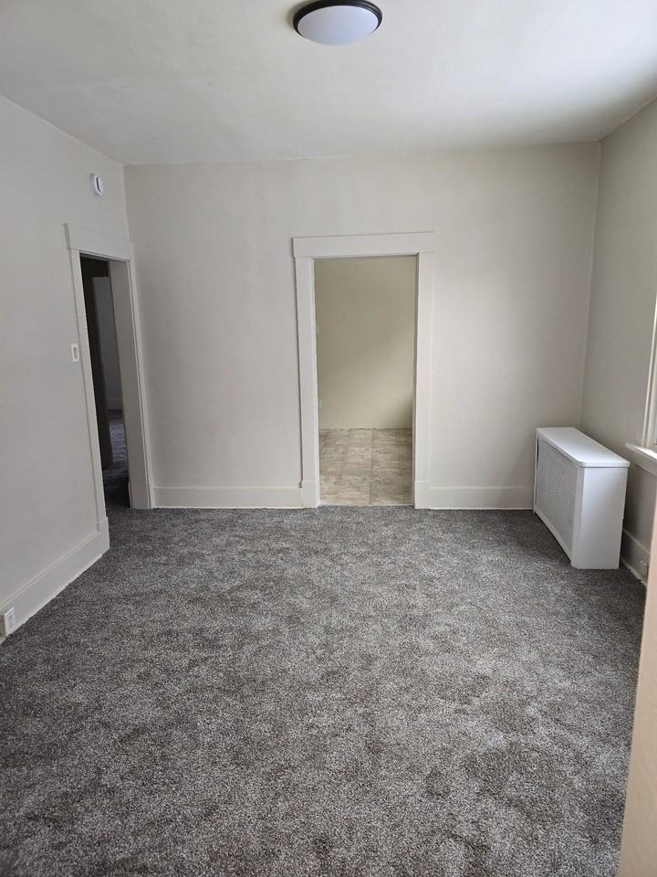 407 Franklin St #1 - Photo 7 of 10