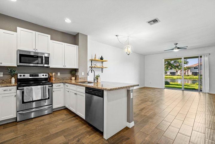 1198 Paisley Court - Photo 4 of 10