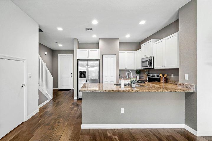 1198 Paisley Court - Photo 5 of 10