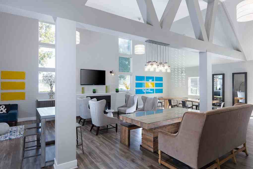 1000 Kiely - Photo 2 of 40