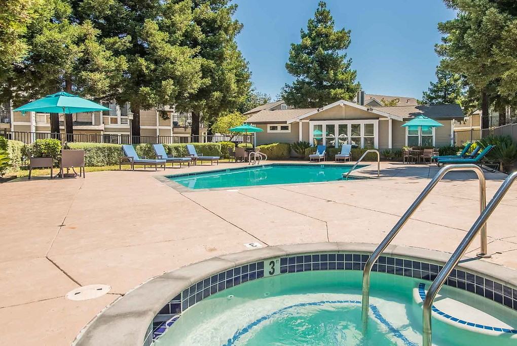 Bridgeport - Photo 4 of 36