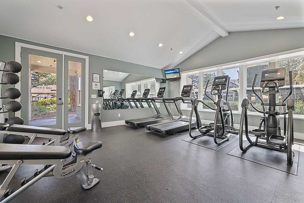 Bridgeport - Photo 5 of 36