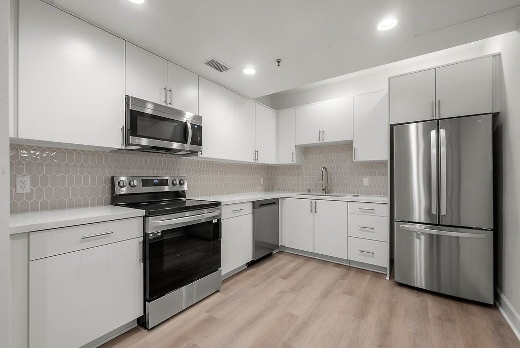 The Village at Toluca Lake - Photo 7 of 41