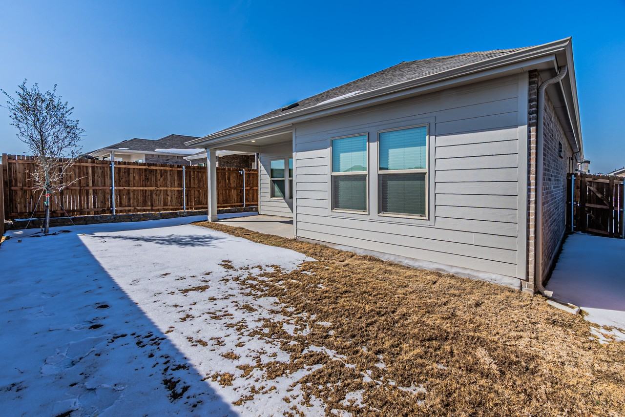 801 Leavenworth Dr #NA - Photo 2 of 34