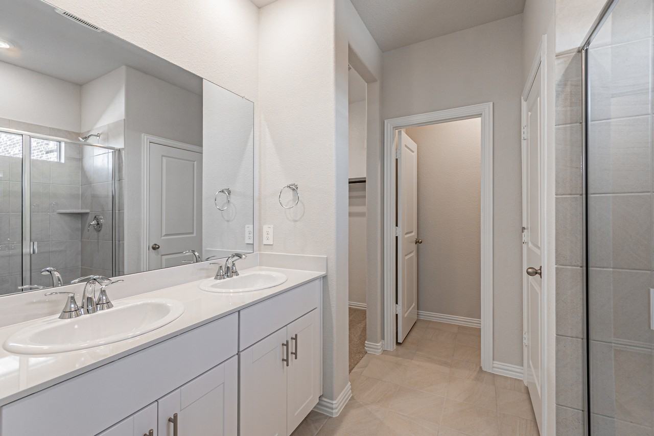 801 Leavenworth Dr #NA - Photo 4 of 34