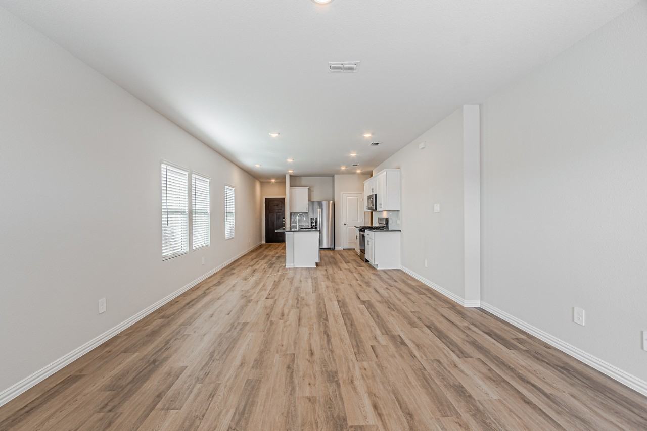 801 Leavenworth Dr #NA - Photo 5 of 34