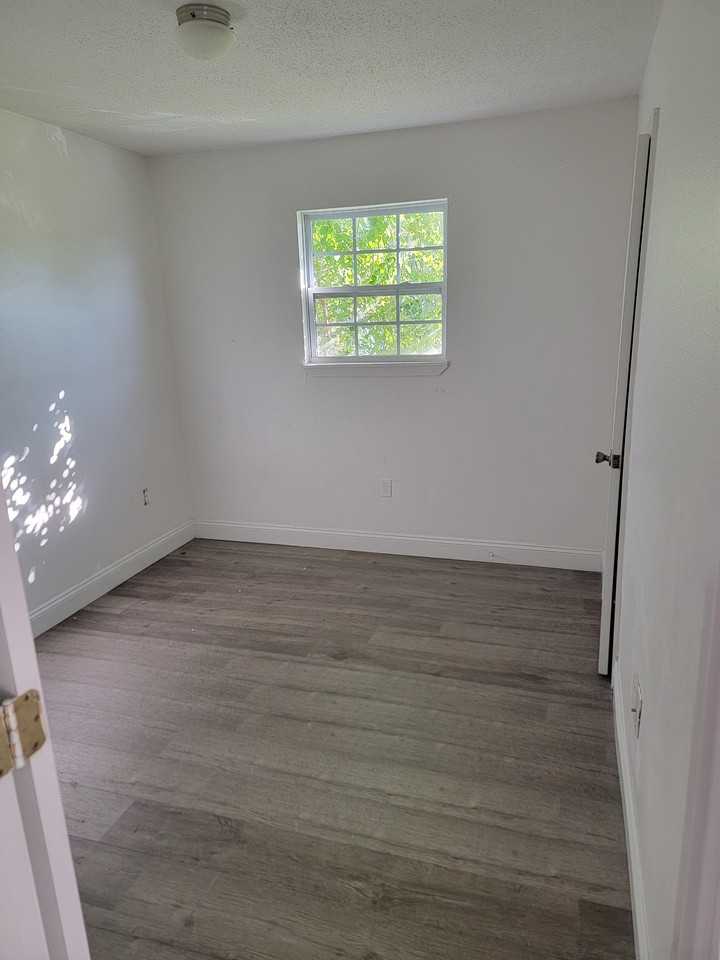 1802 Jo Ann Pl #NA - Photo 3 of 8