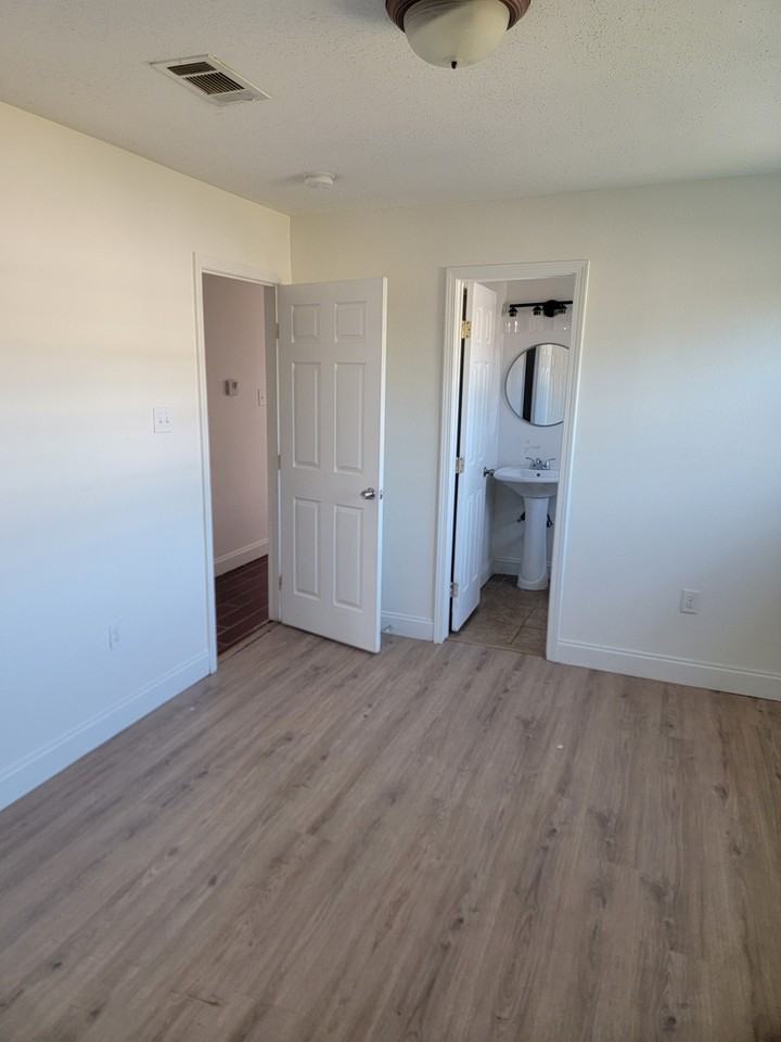 1802 Jo Ann Pl #NA - Photo 6 of 8