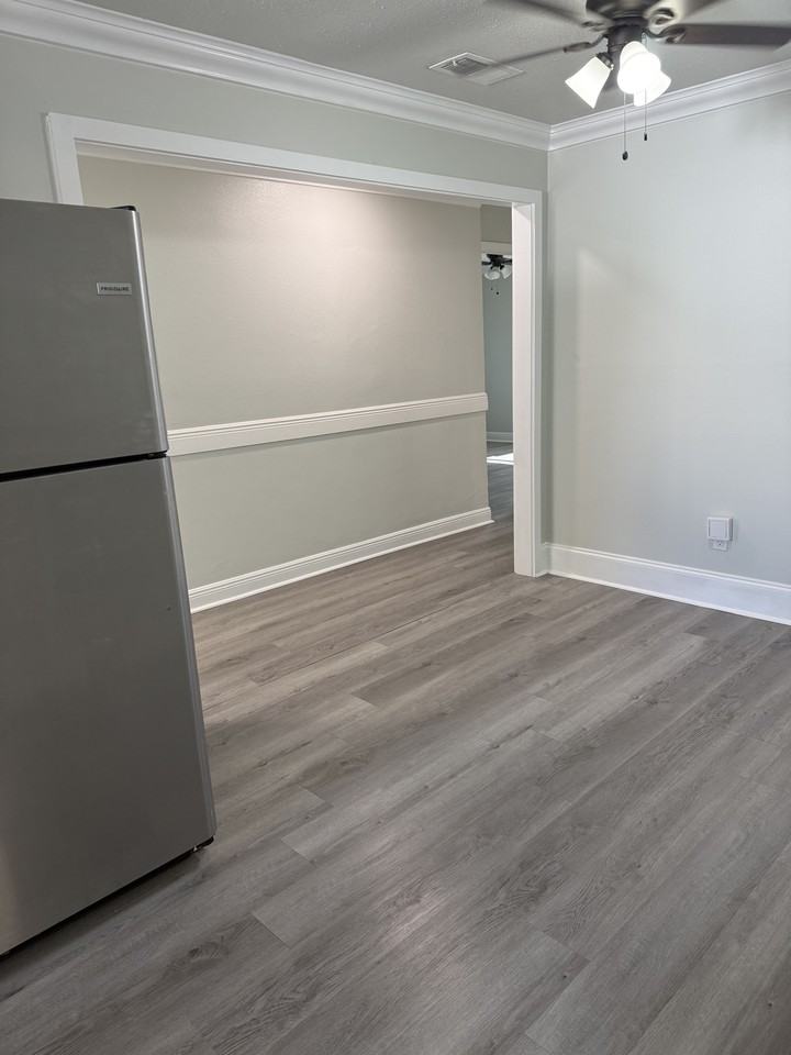 1600 Maryland Ave #NA - Photo 4 of 12