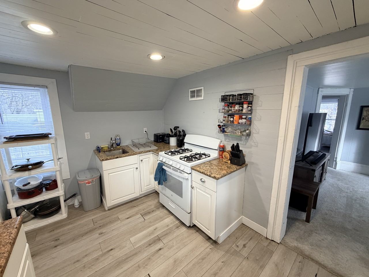 105 Auburn Ave Ne #2 - Photo 5 of 20