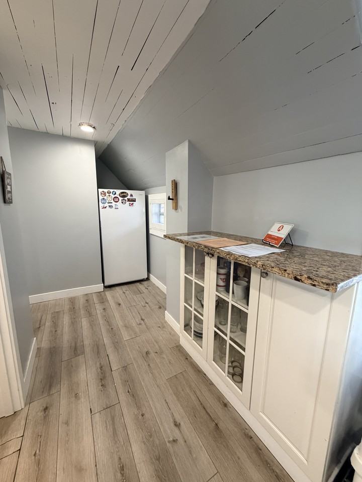 105 Auburn Ave Ne #2 - Photo 7 of 20