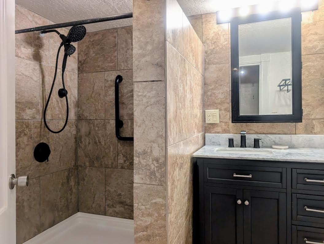 411 1st St #NA - Photo 7 of 8