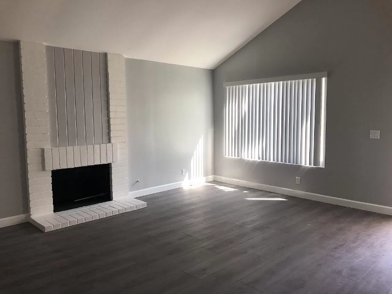 21107 Via Santiago - Photo 3 of 17