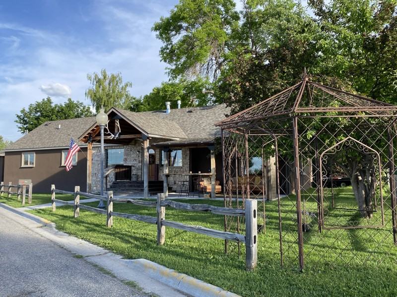 541 Cannon St - Photo 6 of 19