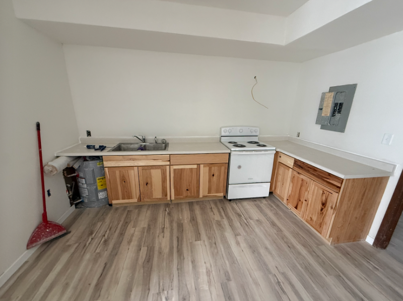 1923 12th Ave N #8 - Photo 7 of 8