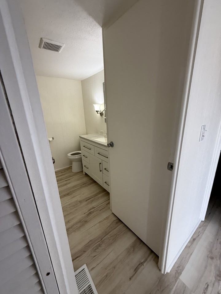 381 Jacaranda Cir #NA - Photo 6 of 19