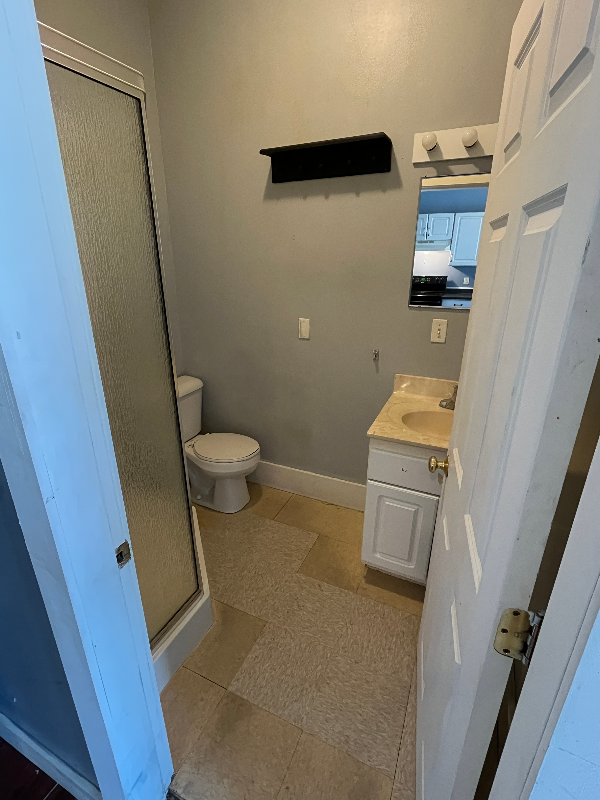 342 Main St #4 - Photo 5 of 10