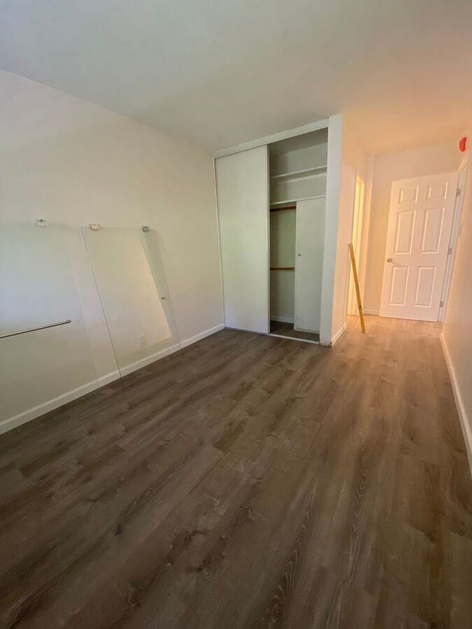 2315 Parker St - Photo 6 of 26