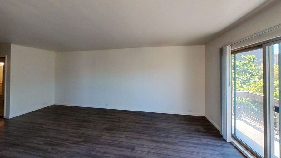 373 Staten Ave - Photo 3 of 14