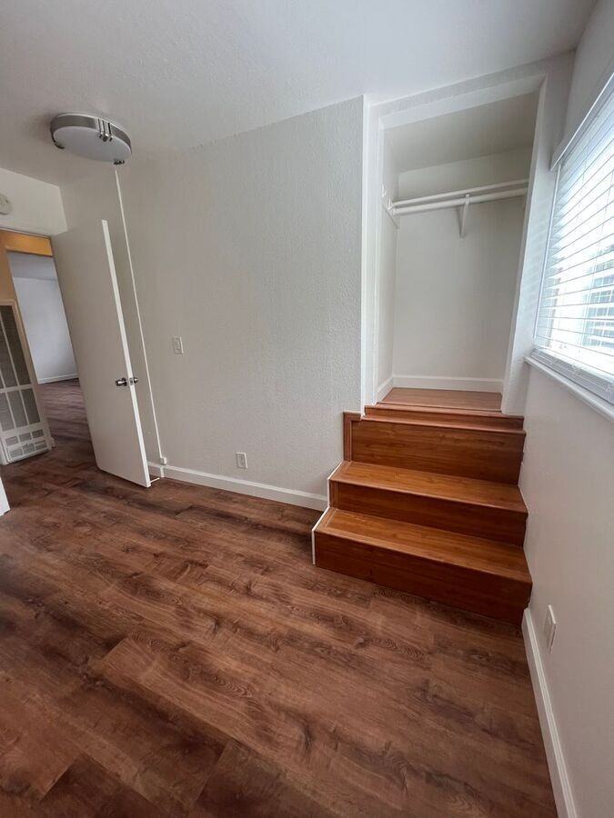 2227 Derby St - Photo 6 of 28