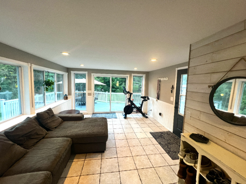 252 Windsor St - Photo 5 of 20