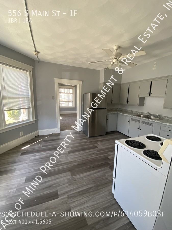 556 S Main St #1F - Photo 2 of 6