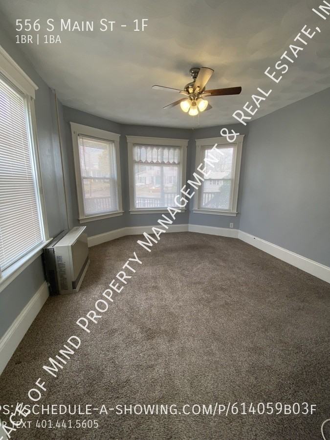 556 S Main St #1F - Photo 3 of 6