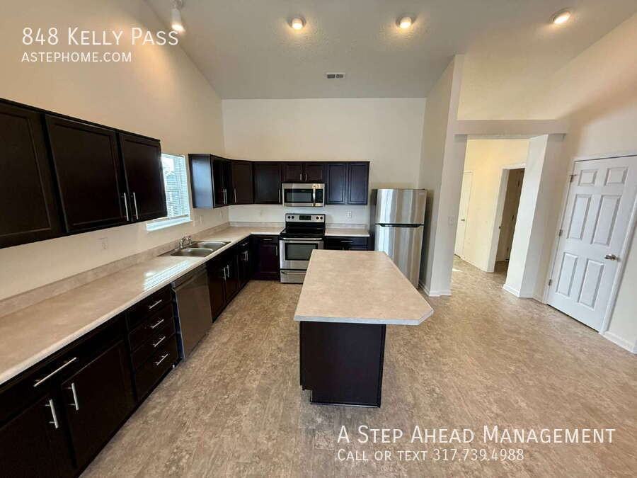 848 Kelly Pass - Photo 6 of 30