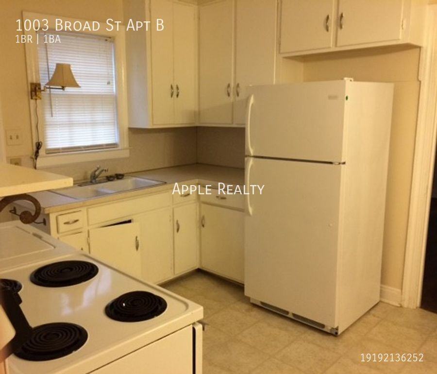 1003 Broad St Apt B #b - Photo 2 of 8