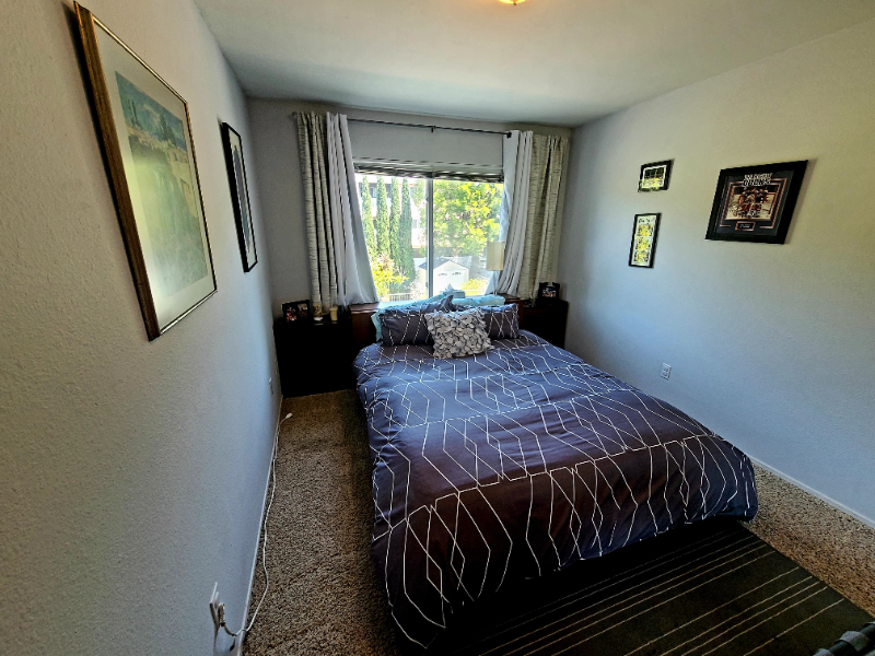 543 Victoria St #J - Photo 4 of 13