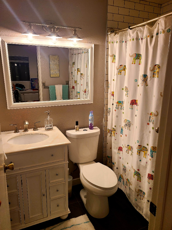 543 Victoria St #J - Photo 6 of 13