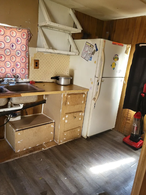 2175 E Main St - Photo 4 of 7