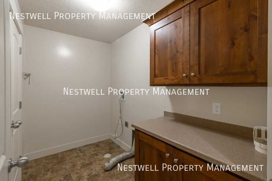 1045 S 1700 W #911 - Photo 7 of 19