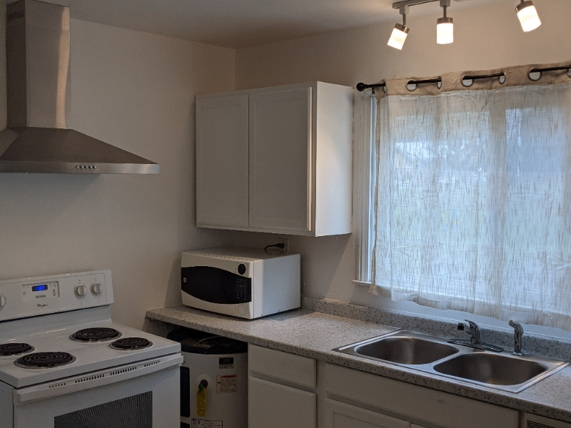 1001 E Main St #2 - Photo 3 of 16