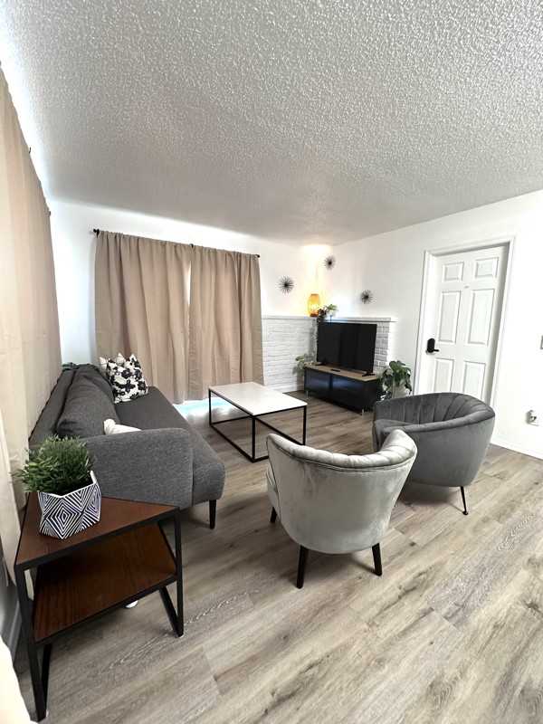 3309 S Proctor St - Photo 7 of 14