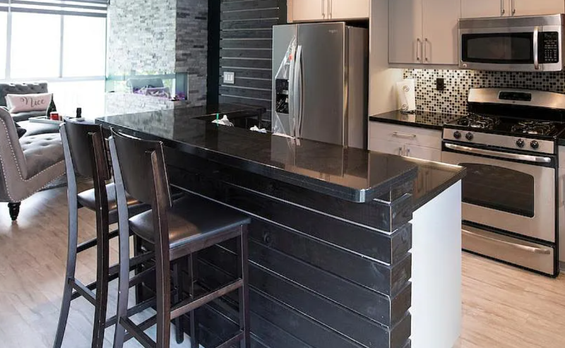 969 Sigsbee St - Photo 4 of 20