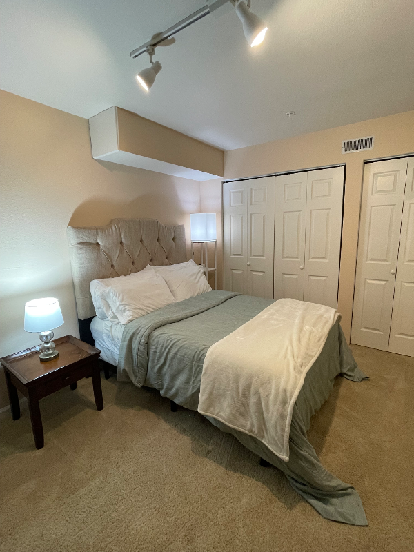 2143 Nw Pacific Elm Dr - Photo 4 of 12