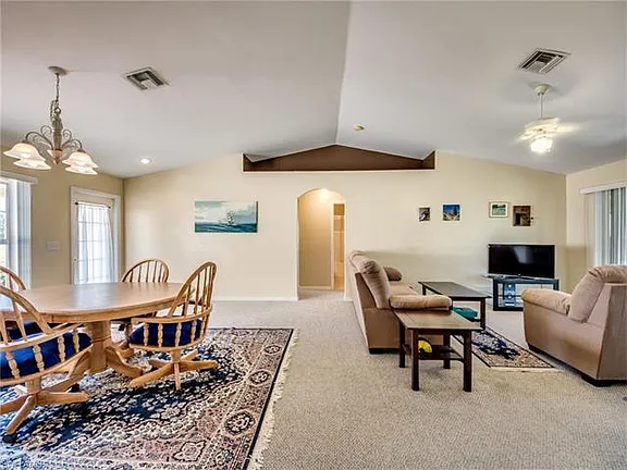 3610 Ne 12th Ct - Photo 7 of 11