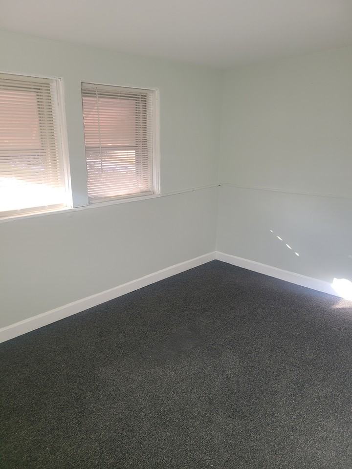 308 N 4th Ave #2 - Photo 3 of 8