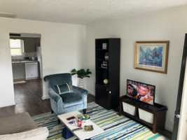 featured image of 2835 Vista Ln