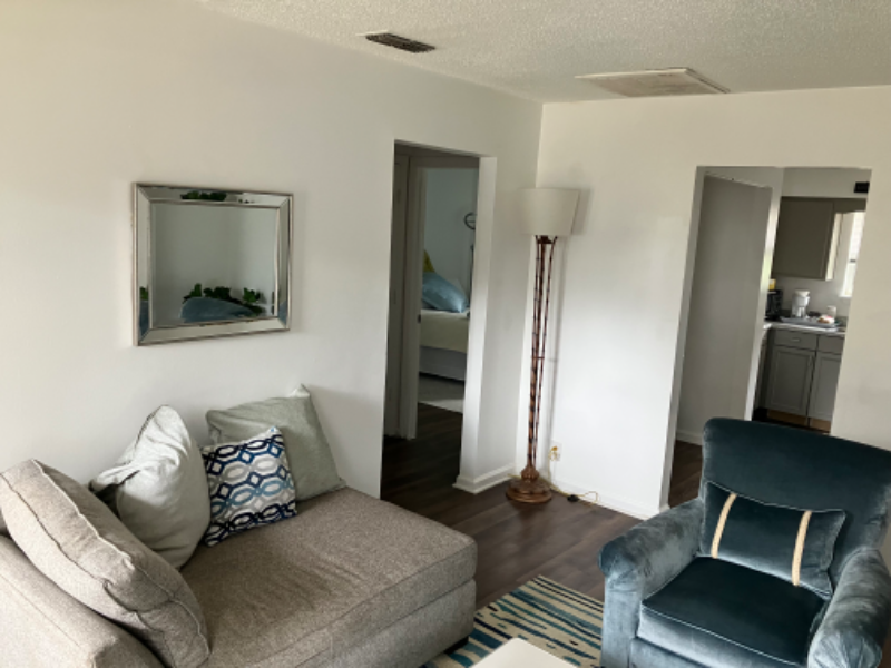 2835 Vista Ln - Photo 3 of 20