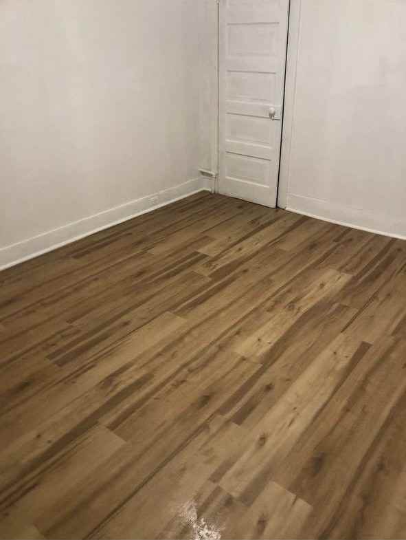 618 Centre St - Photo 3 of 11