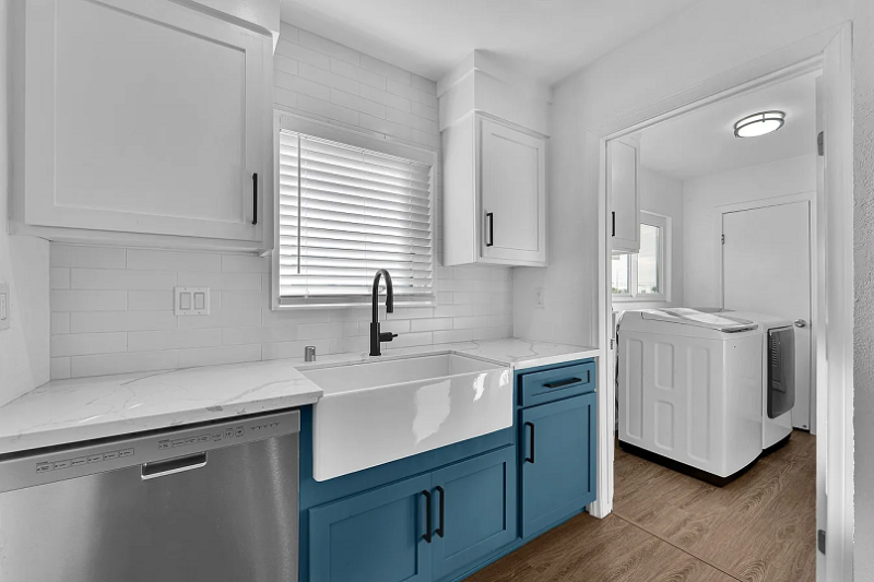 5144 W 141st St - Photo 6 of 20