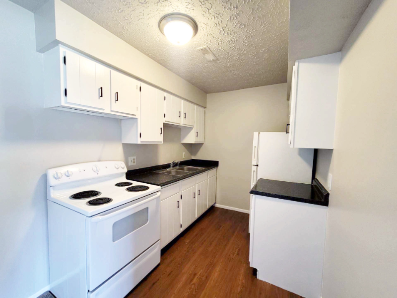 1105 W Maple St #1105-5 - Photo 7 of 15