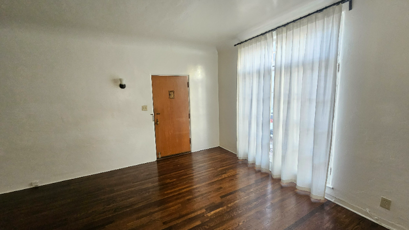 1425 Echo Park Ave #7 - Photo 5 of 19