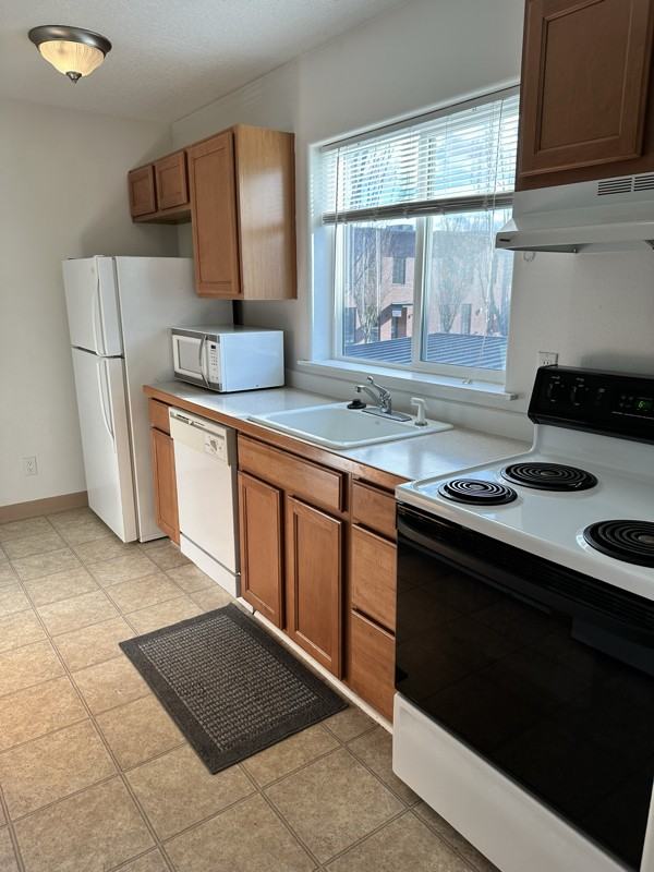 282 Ne 4th St - Photo 4 of 10