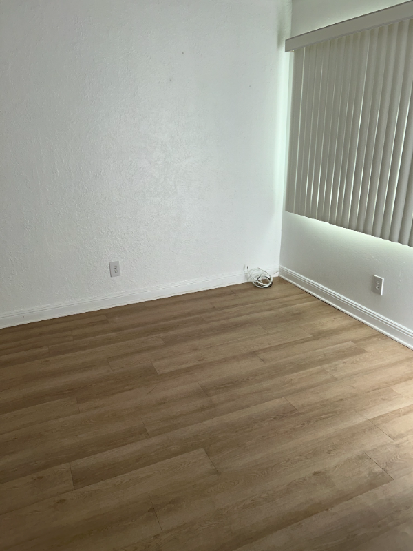 855 Buena Vista St #4 - Photo 2 of 2