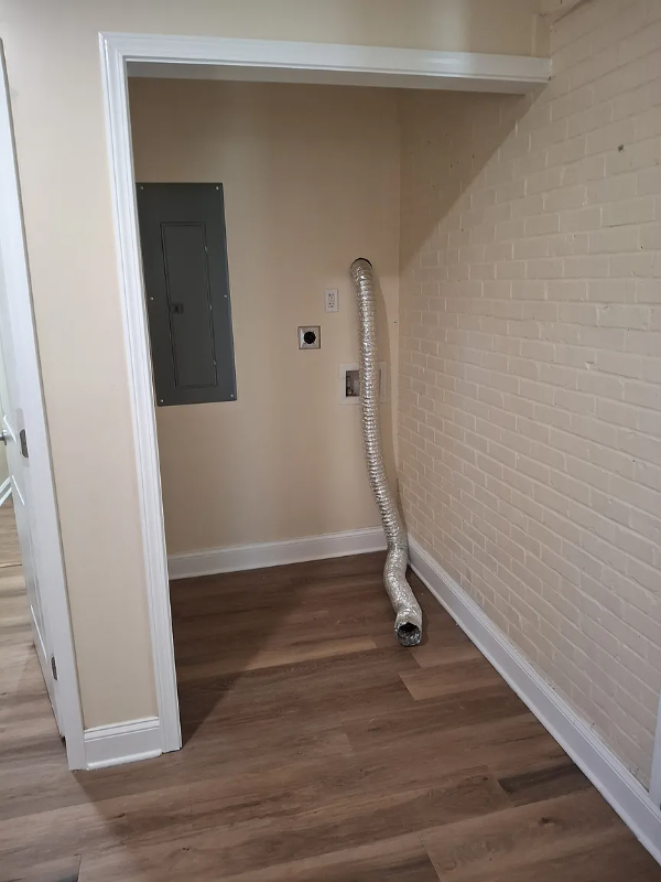 6290 Rockbridge Rd - Photo 3 of 20